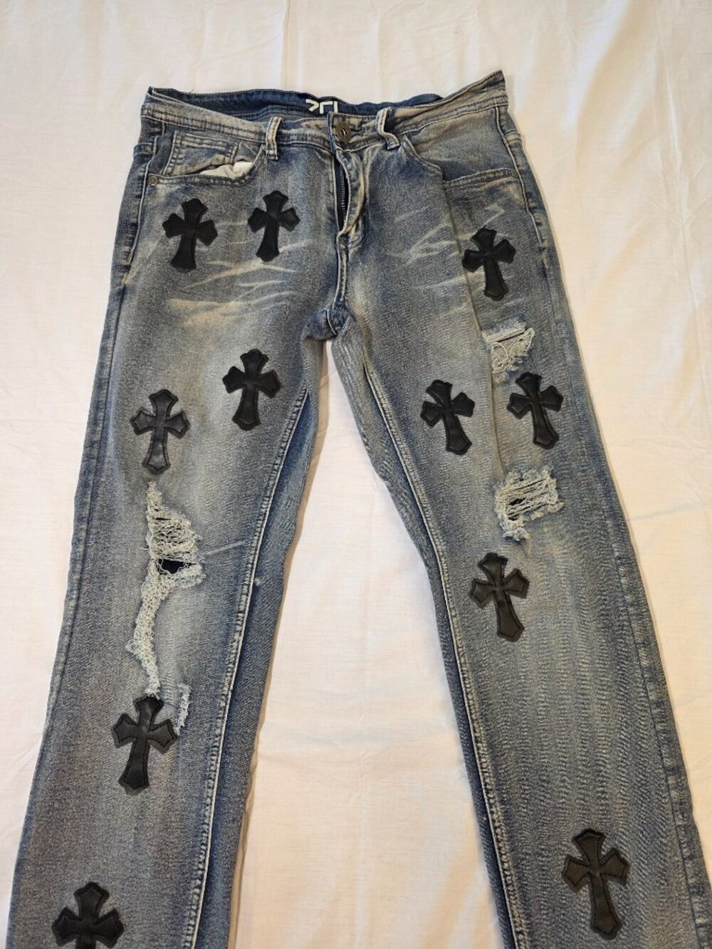 ZCL Men's Distressed Cross Patch Denim Jeans Light Wash Blue Size 30 Streetwear - Picture 4 of 16